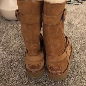 Chestnut uggs